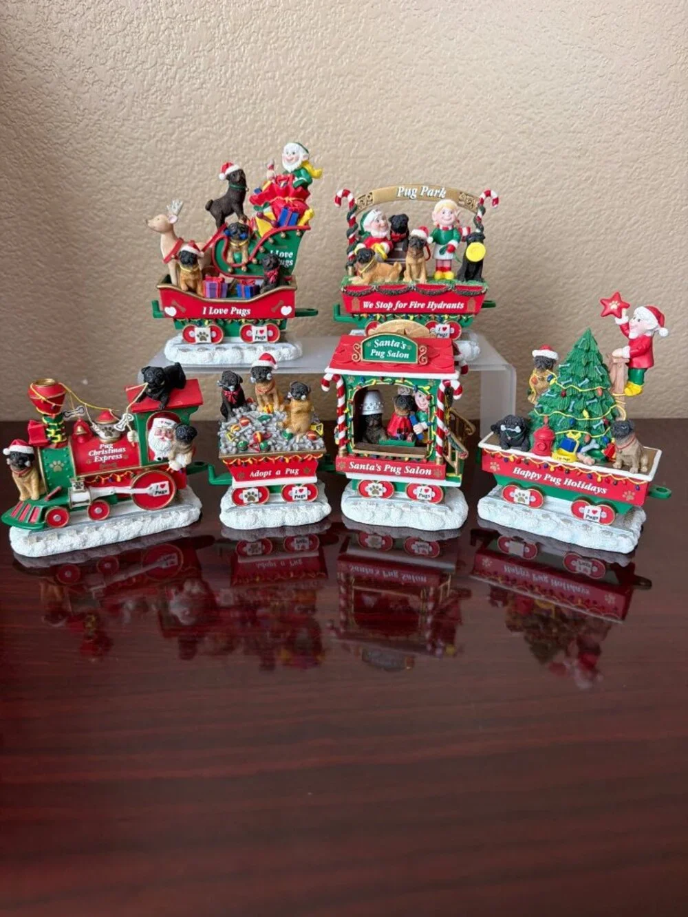 Danbury Mint Pug Christmas Express Complete 6-Piece Train Set - No Box or COA